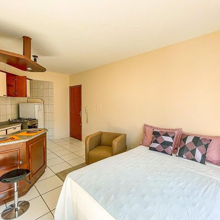 Studio No Centro: Piscina, Academia E Garagem N209 Флорианополис Экстерьер фото